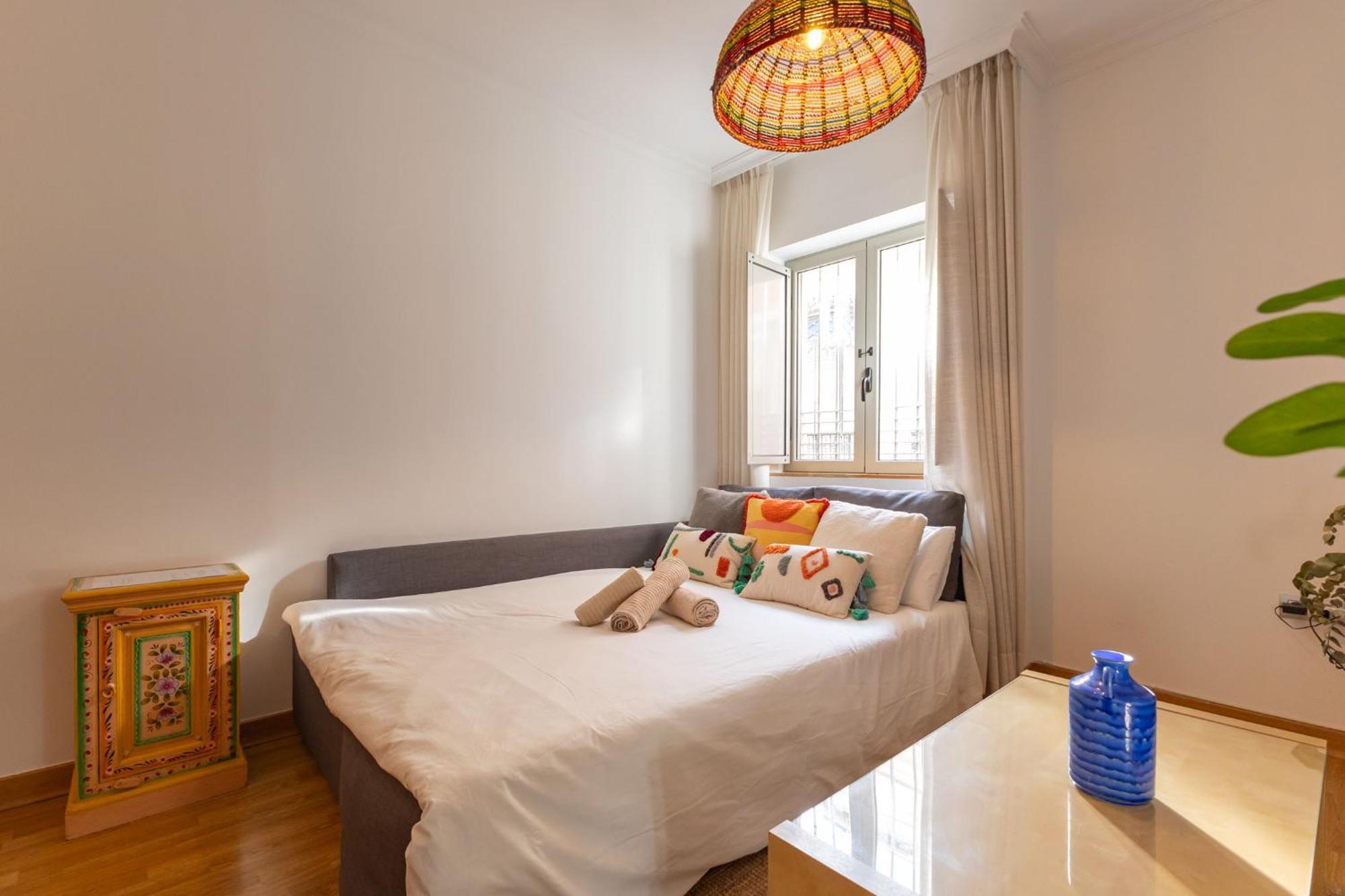 Charming Apartment At San Bernardo Neighborhood By Ocityzen Севилья Экстерьер фото