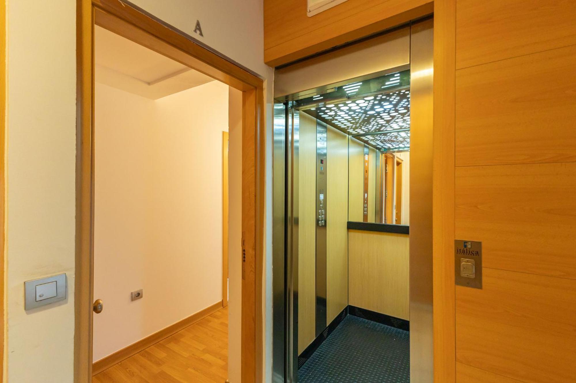 Charming Apartment At San Bernardo Neighborhood By Ocityzen Севилья Экстерьер фото