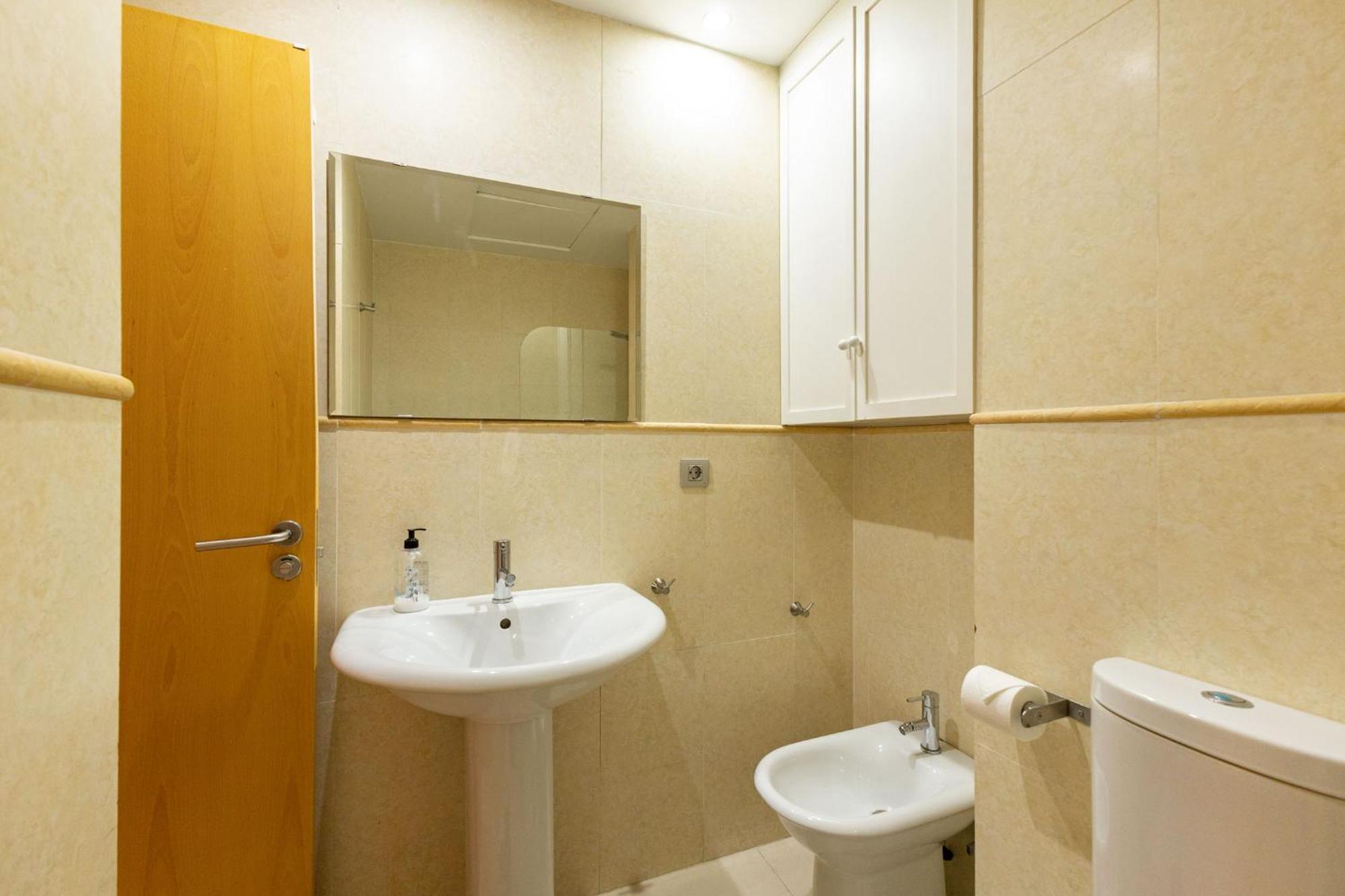 Charming Apartment At San Bernardo Neighborhood By Ocityzen Севилья Экстерьер фото